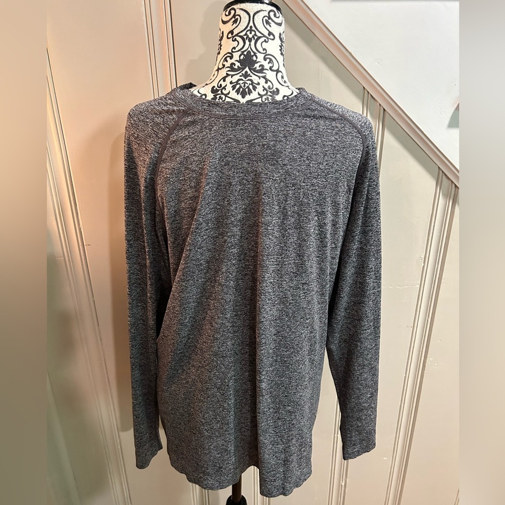 Fabletics - The Training Day Long Sleeve Tee